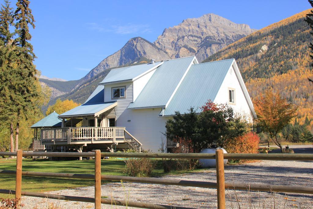 Bear Paw Lodge Golden Eksteriør bilde